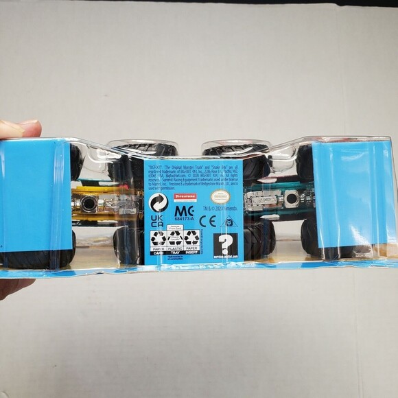 Hot Wheels Monster Trucks 2020 Raijyu vs Koumori Demolition Doubles 2 Pack 1:64 - Picture 4 of 8